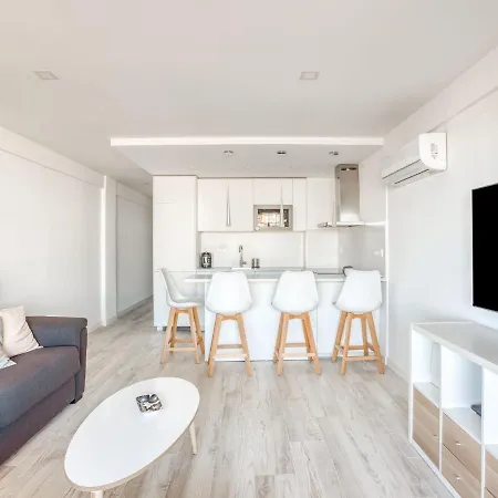 Modern In With Swimming Pool *